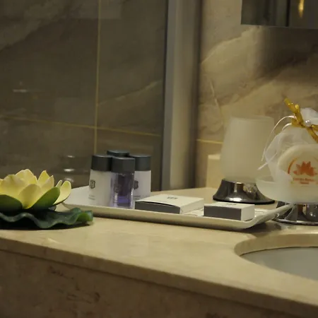 Golden Deluxe 4* アダナ