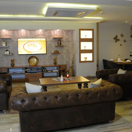 Golden Deluxe Готель Адана