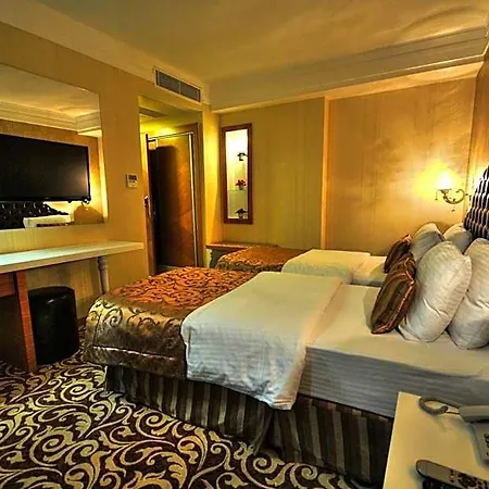 Otel Golden Deluxe 4*