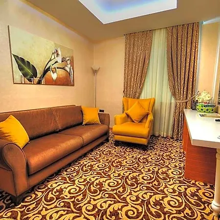 Golden Deluxe Adana