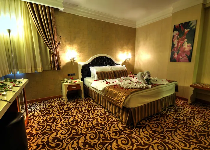 Golden Deluxe 4* Адана