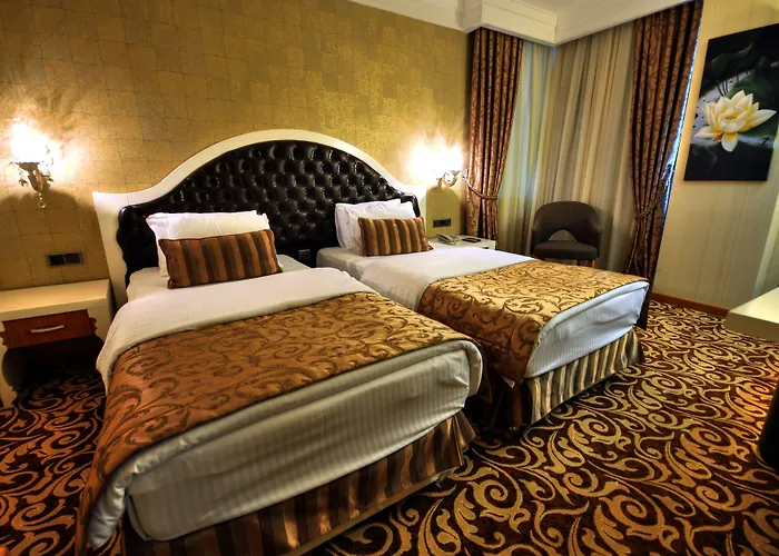 Готель Golden Deluxe Адана