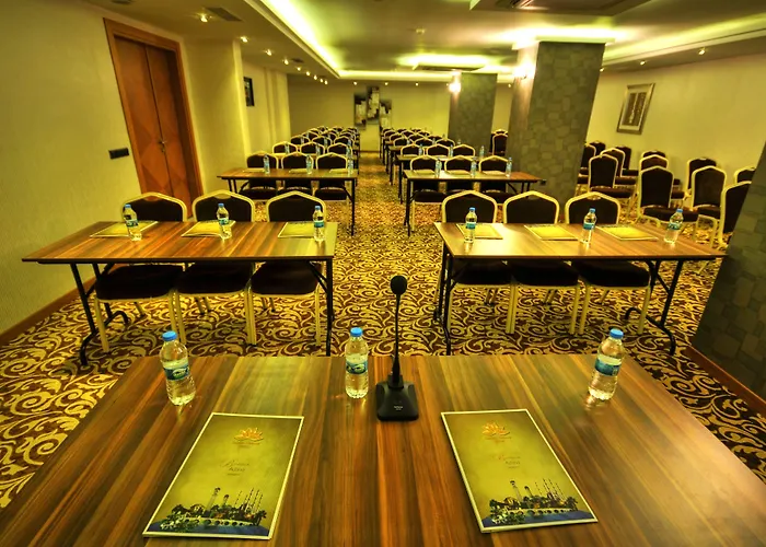 Golden Deluxe 4* Adana